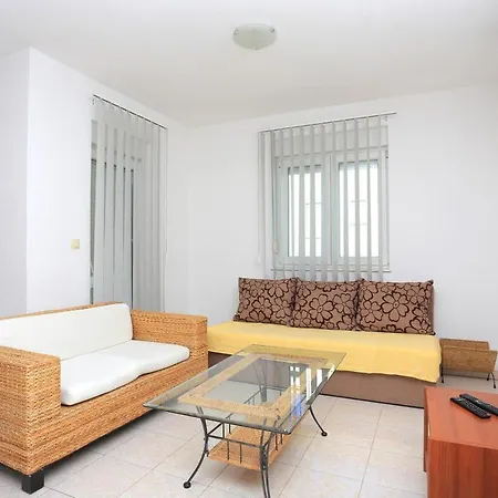 Mastrinka 11717b * Trogir